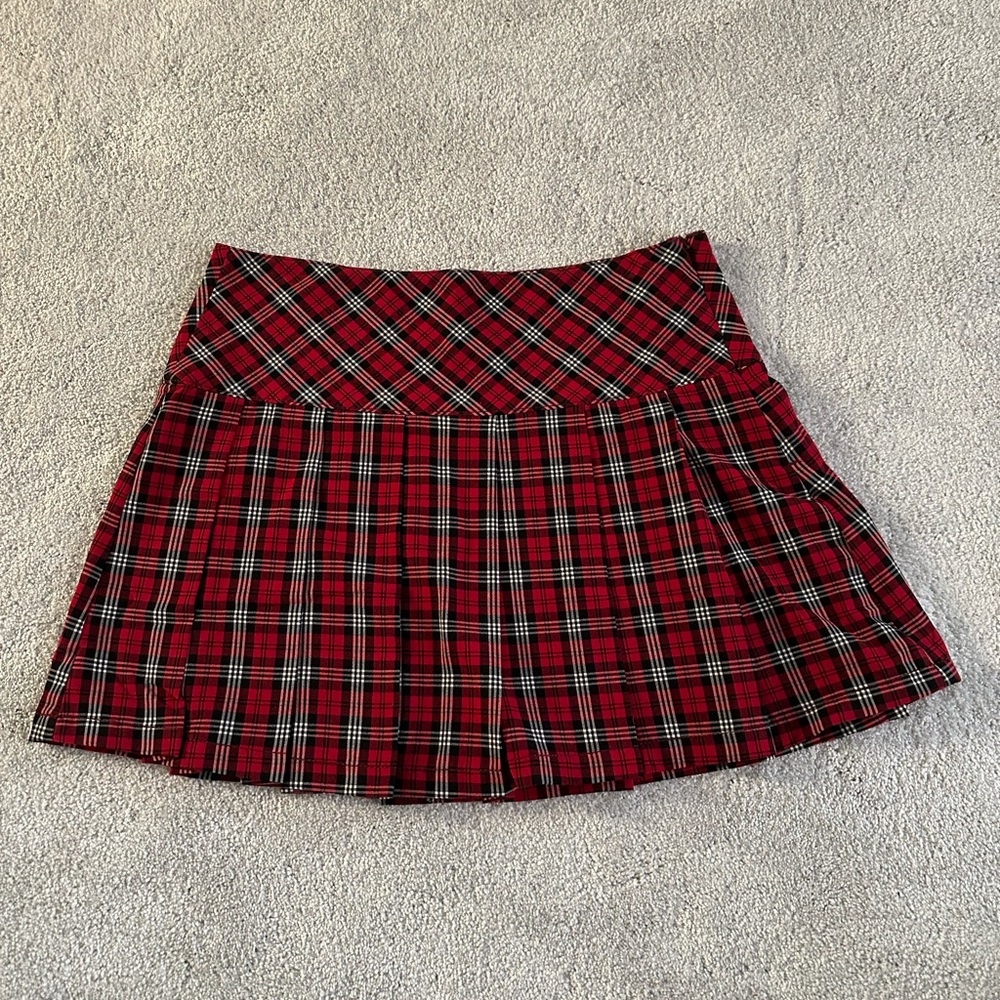 AE Plaid Pleated Skirt Red and Black